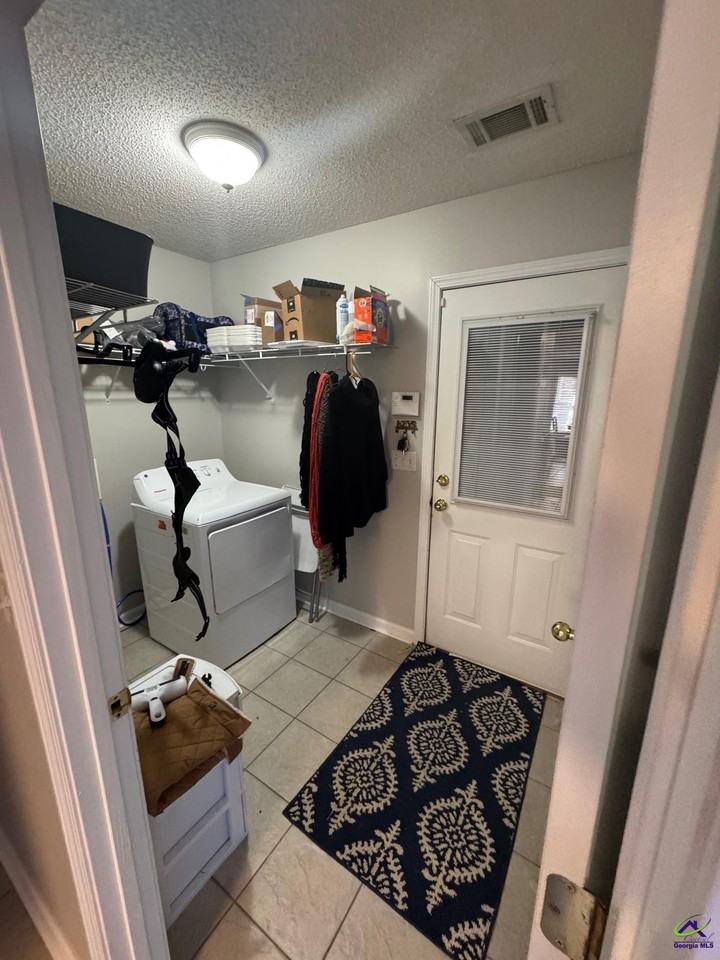 103 Mulligan Ct - Photo 5 of 12