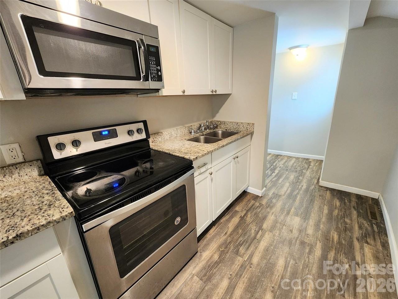 1423 Oakshade Ave - Photo 5 of 18