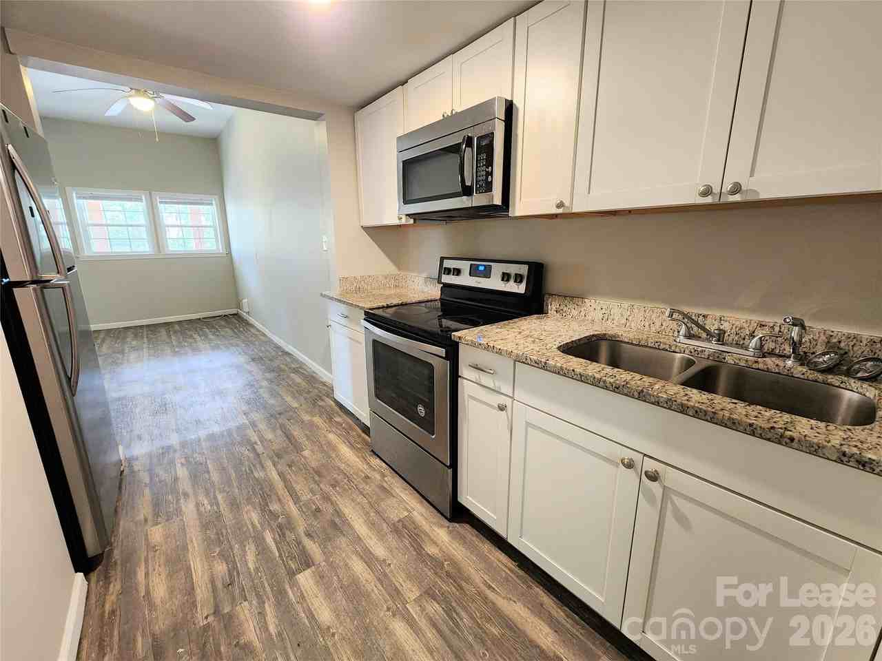 1423 Oakshade Ave - Photo 6 of 18