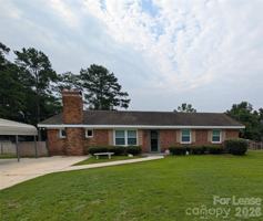 featured image of 702 Dogwood Ln