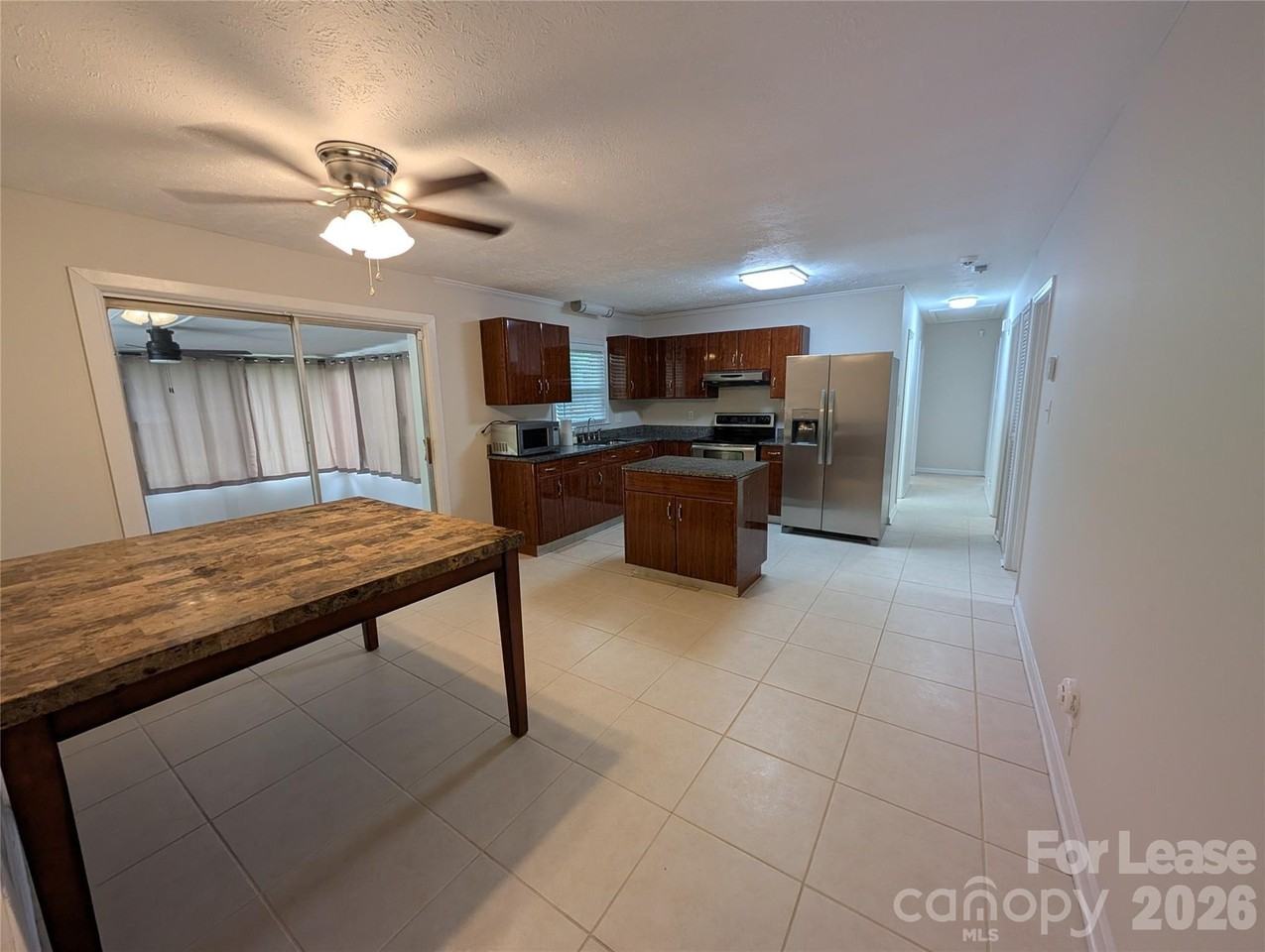 702 Dogwood Ln - Photo 4 of 8