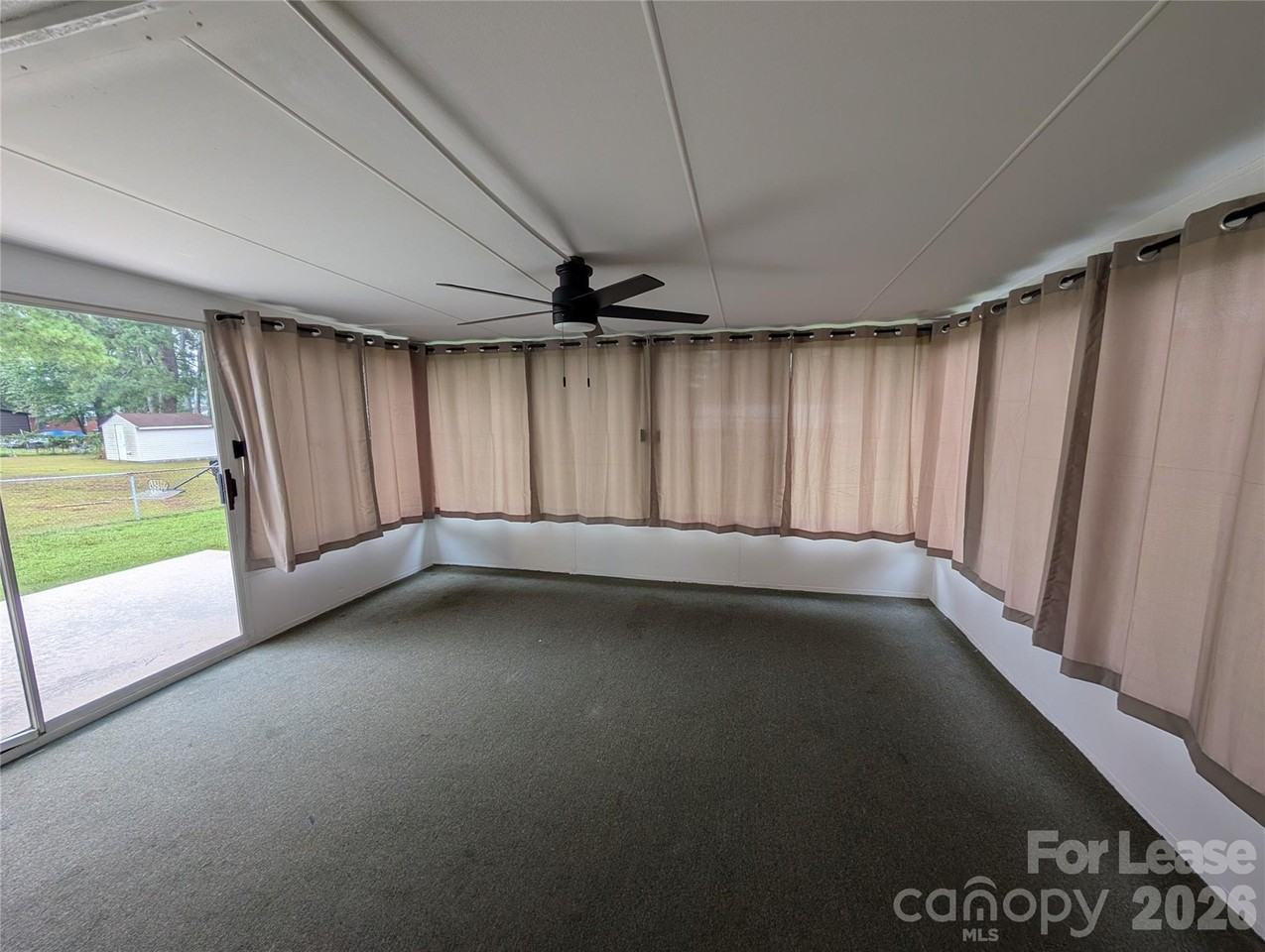 702 Dogwood Ln - Photo 7 of 8