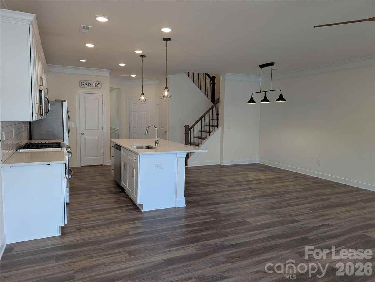 6324 Keeton Ln - Photo 3 of 24
