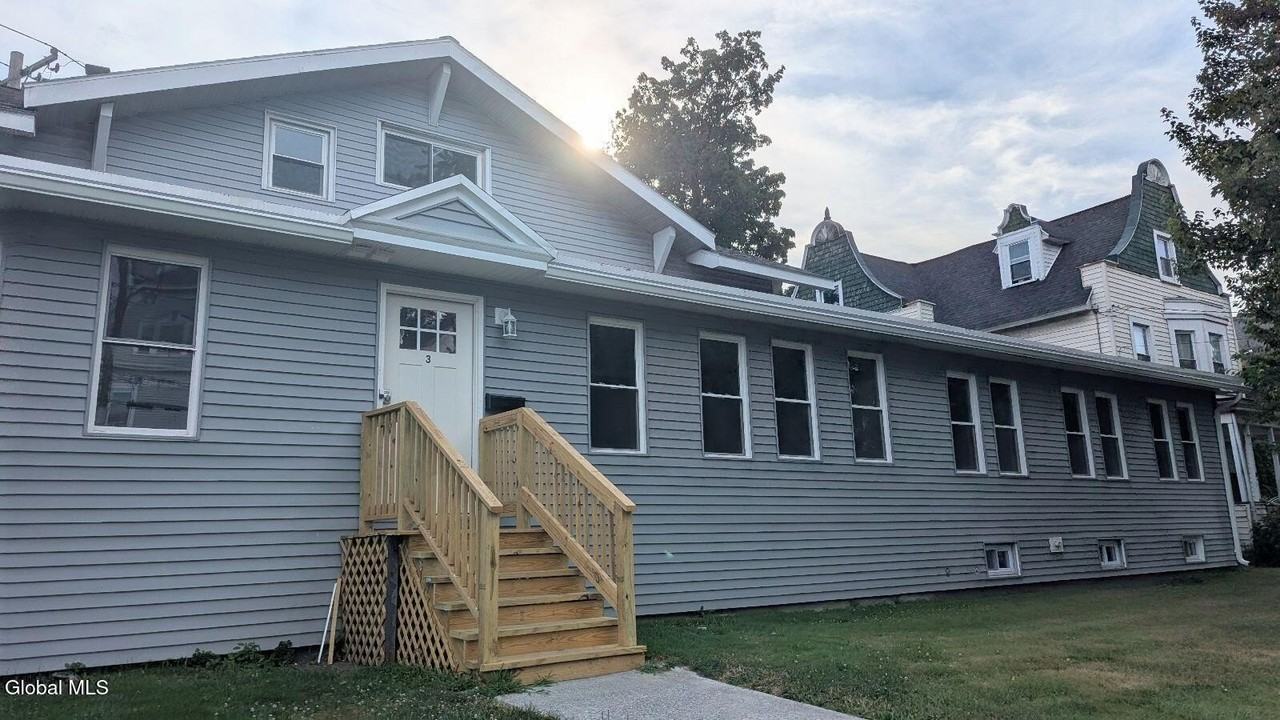 4 Ten Eyck Ave #3 - Photo 2 of 35