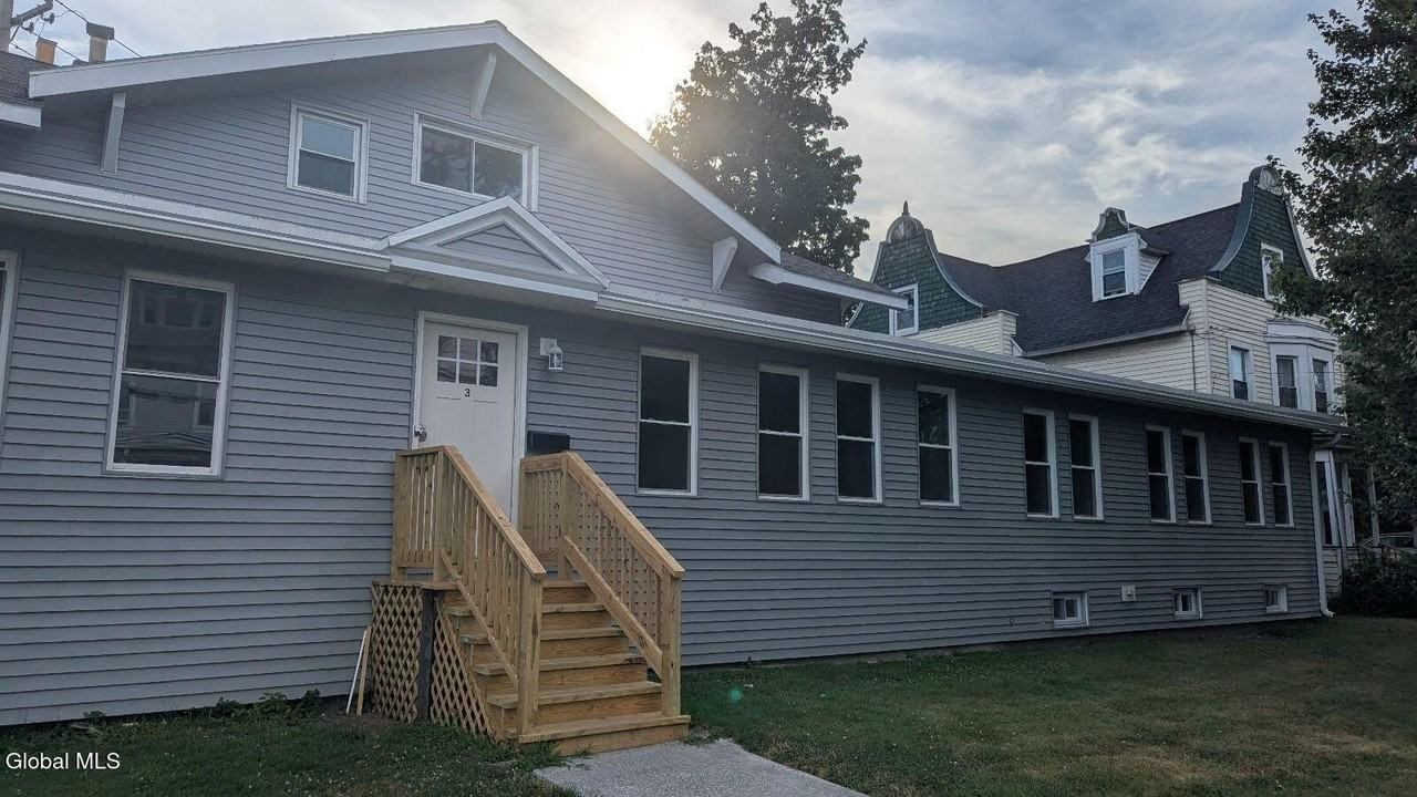 4 Ten Eyck Ave #3 - Photo 3 of 35