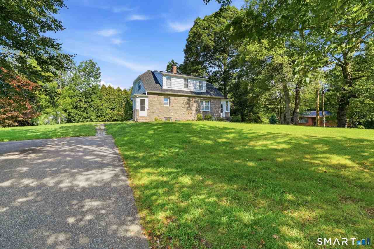 1 E Lake Dr