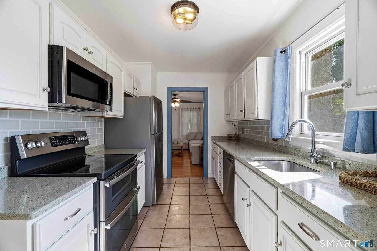 1 E Lake Dr - Photo 4 of 37
