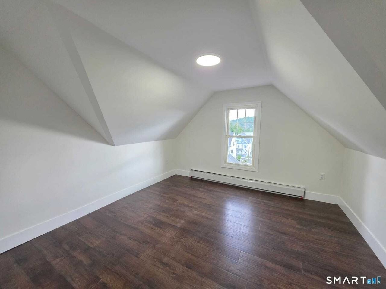 8 Marley Pl #1stFL - Photo 4 of 12