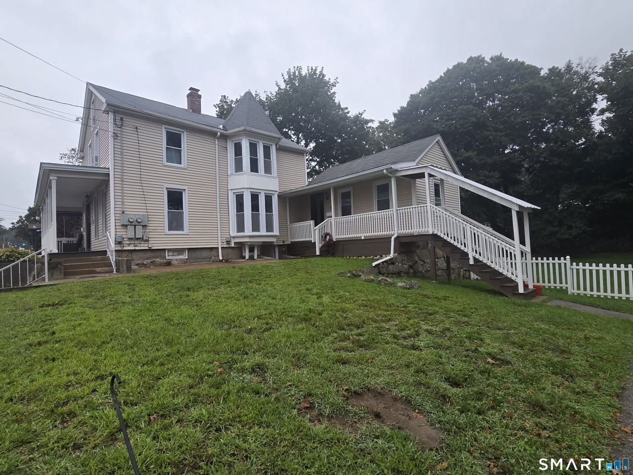 97 Fairview Ave - Photo 2 of 29