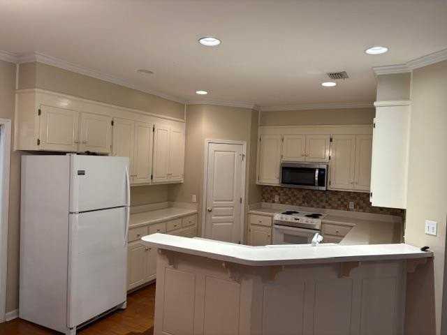 202 Forsythia Ln - Photo 3 of 7