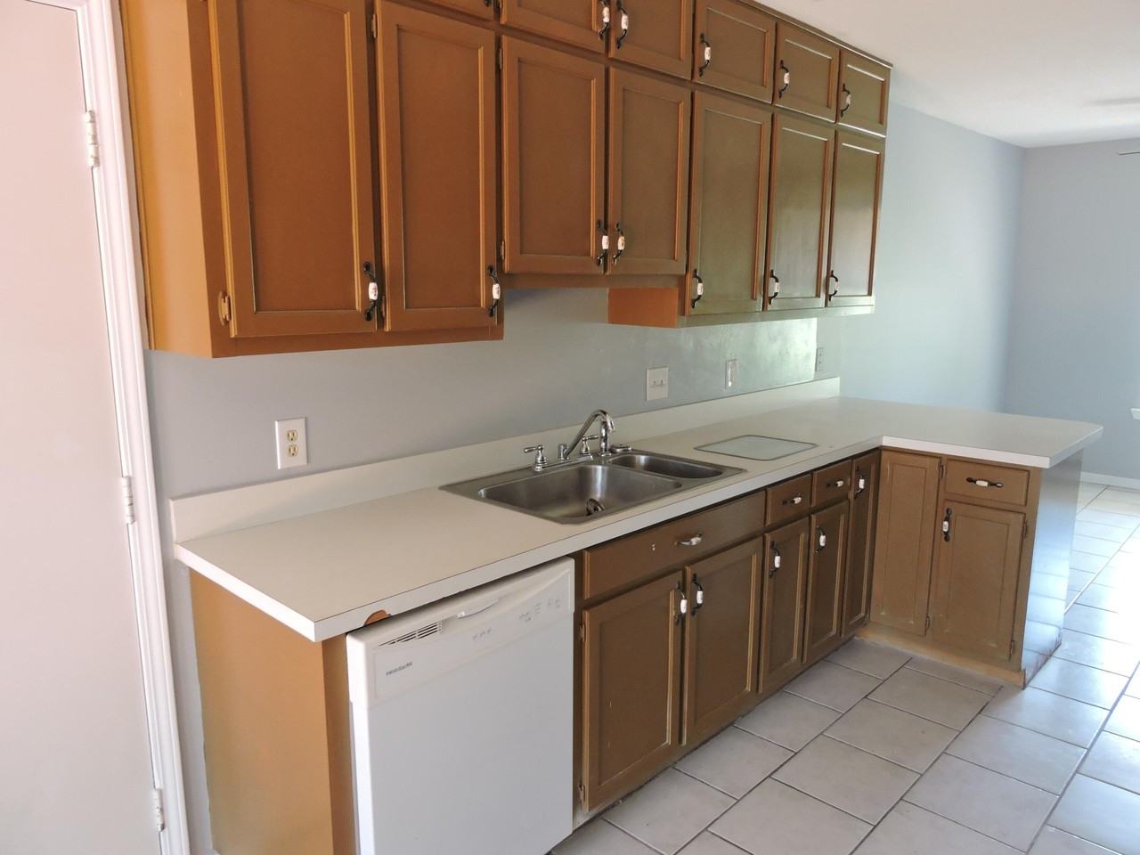 215 Grand Prix Dr - Photo 5 of 22