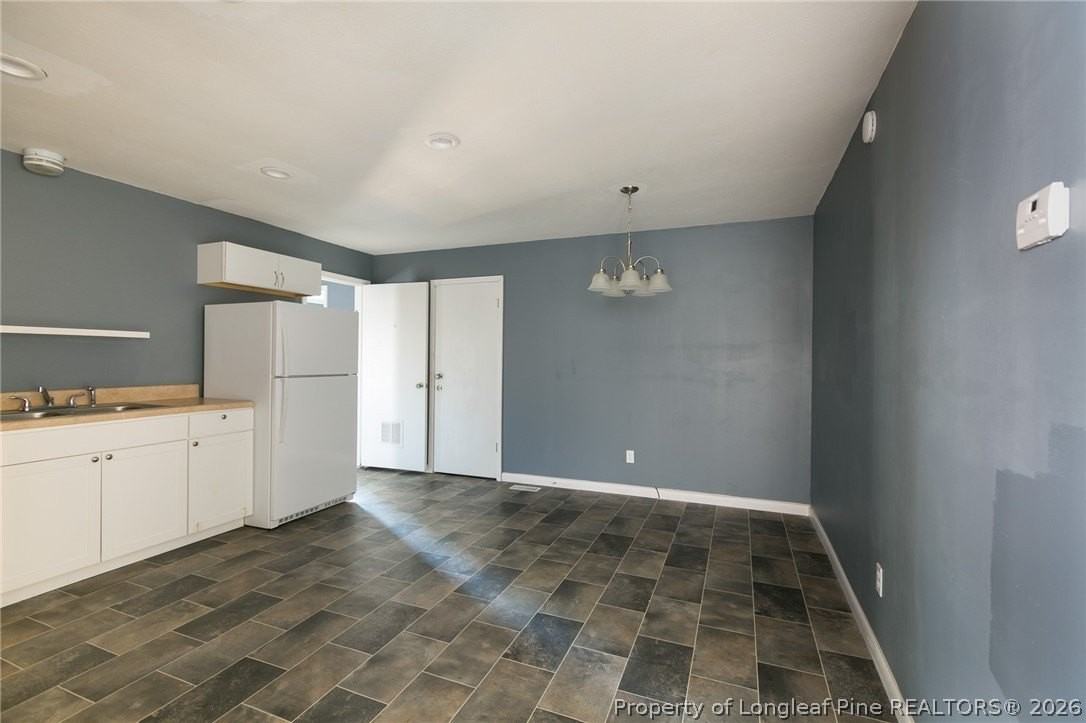 7328 Ryan St - Photo 5 of 17