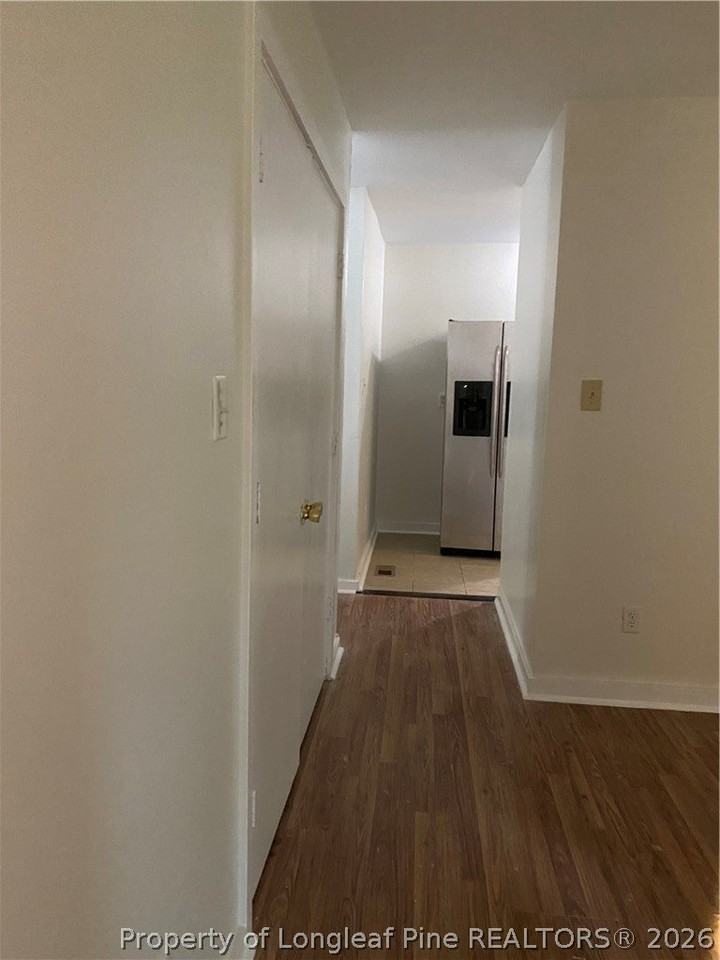 315 Narwhal Ct - Photo 7 of 12