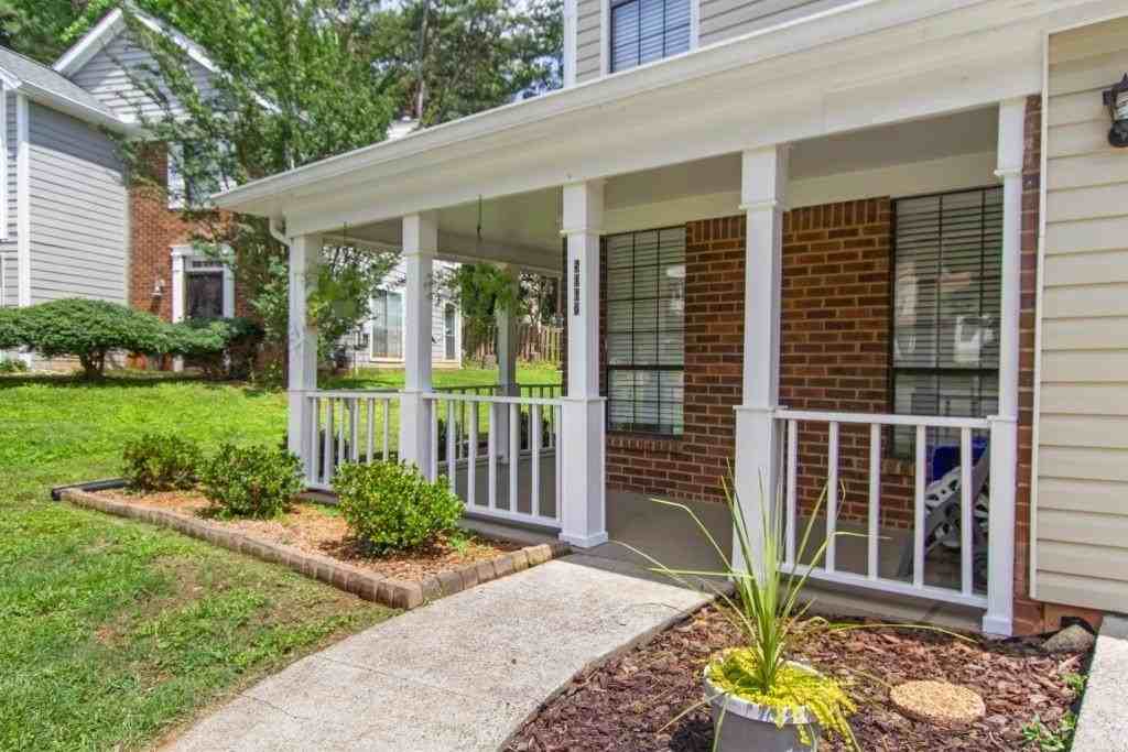 5062 Leland Dr - Photo 2 of 23