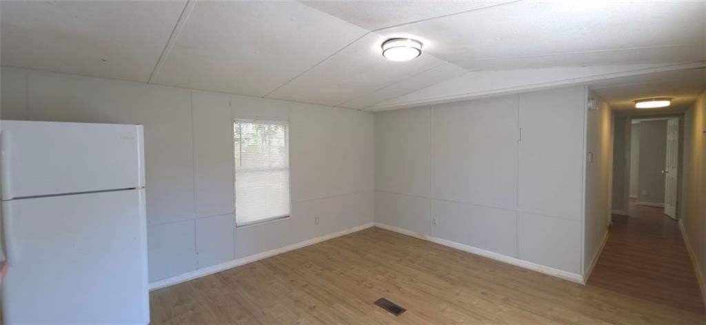 2263 Stanley Rd - Photo 2 of 10