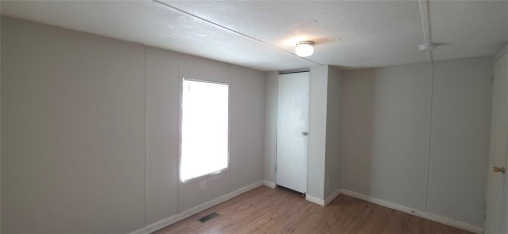 2263 Stanley Rd - Photo 5 of 10