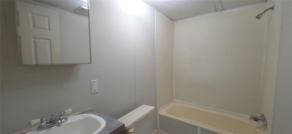 2263 Stanley Rd - Photo 6 of 10