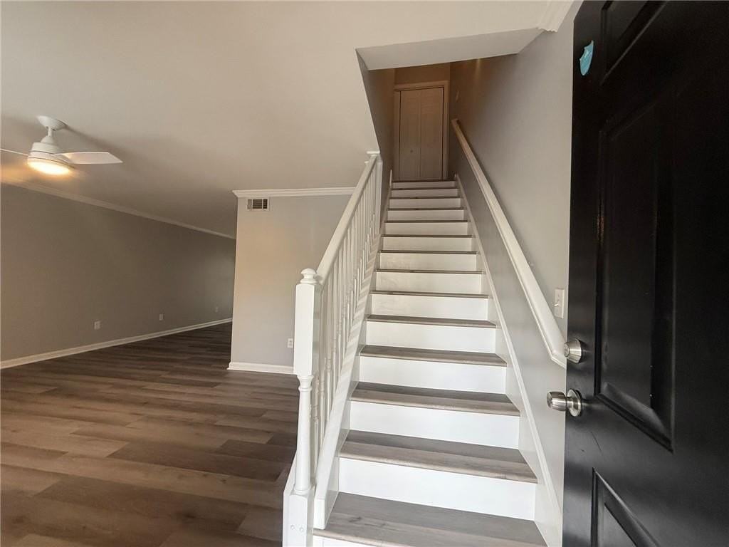 110 Summer Pl - Photo 4 of 24