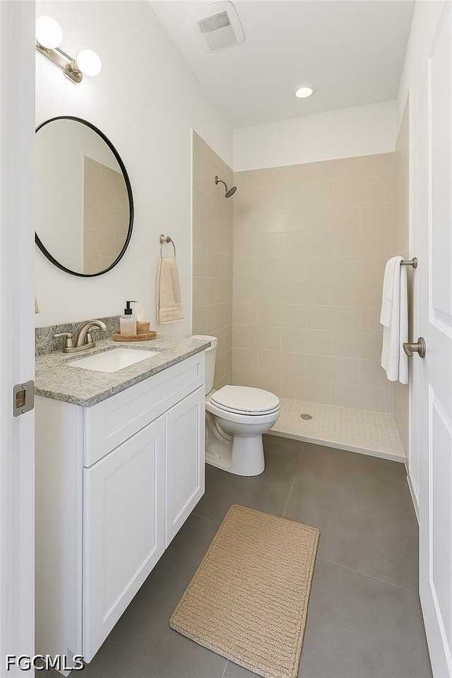 1077 Ainsworth St E - Photo 5 of 9
