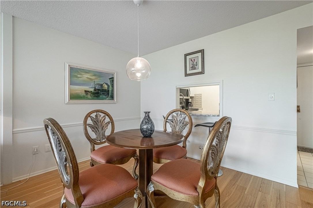 1828 Pine Valley Dr #201 - Photo 3 of 29