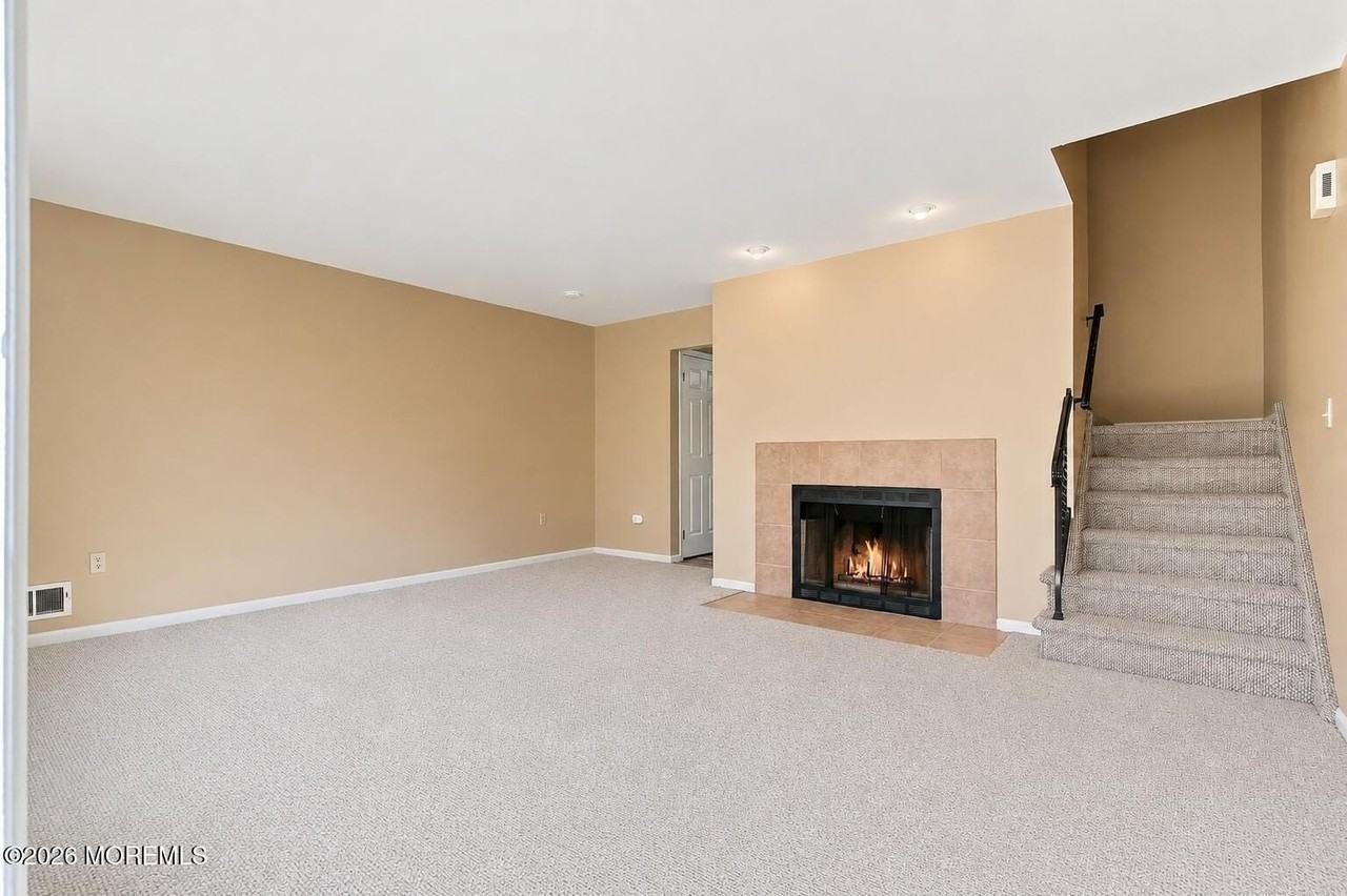 229 2nd St - Photo 3 of 25