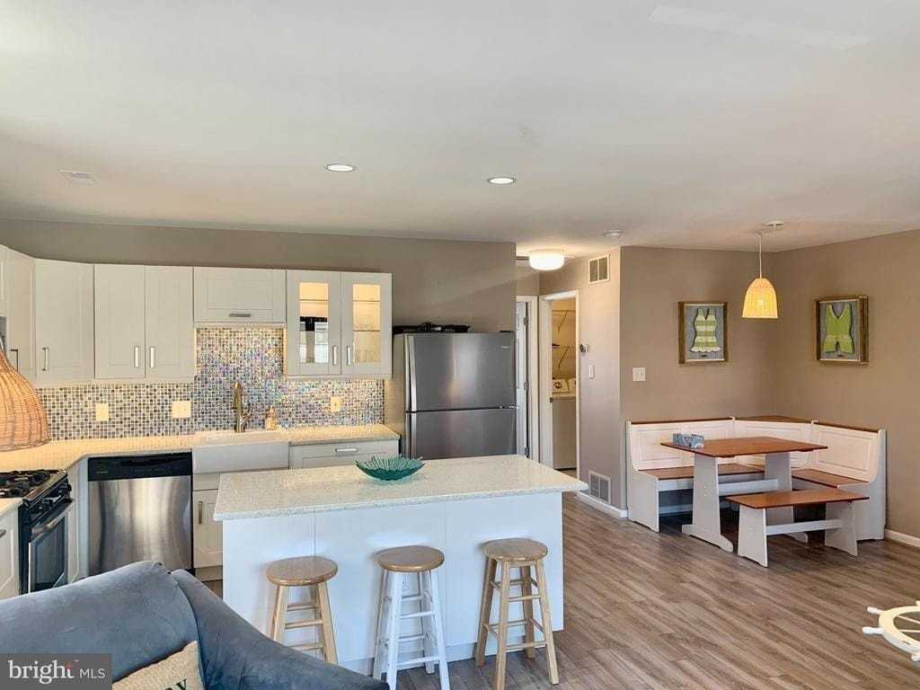218 2nd St N - Photo 4 of 16