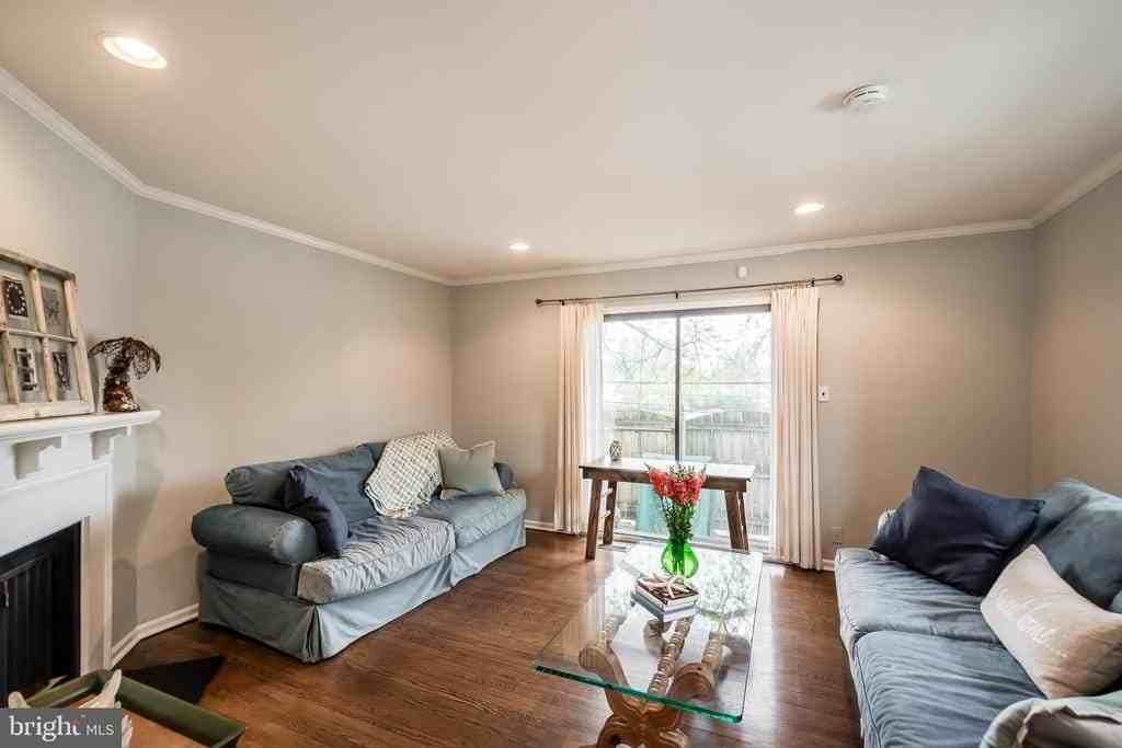 255 Lowrys Ln - Photo 2 of 13