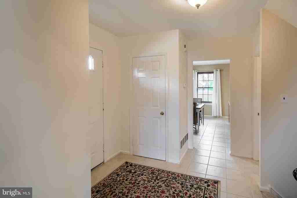 255 Lowrys Ln - Photo 3 of 13