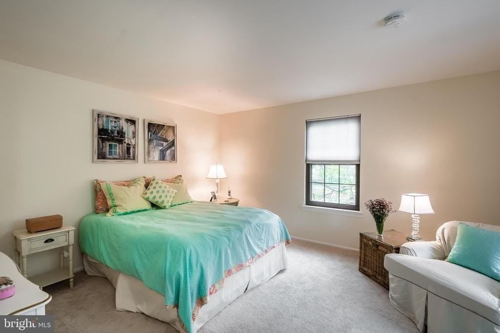 255 Lowrys Ln - Photo 7 of 13
