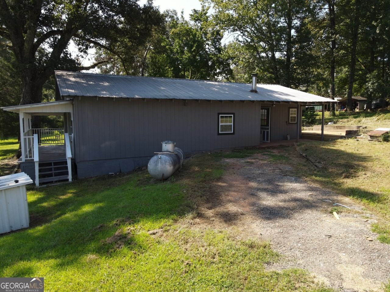 286 Hines Rd - Photo 3 of 18