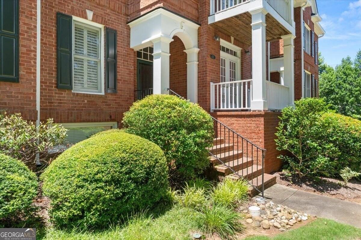4372 Paces Point Cir Se - Photo 2 of 40
