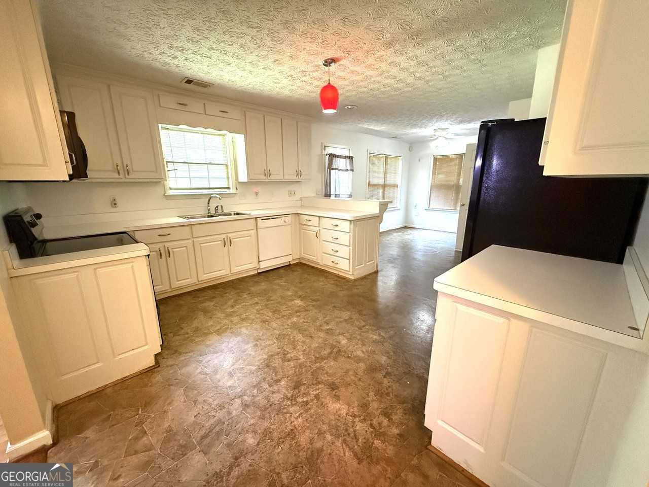 25 Brookstone Ct - Photo 4 of 13
