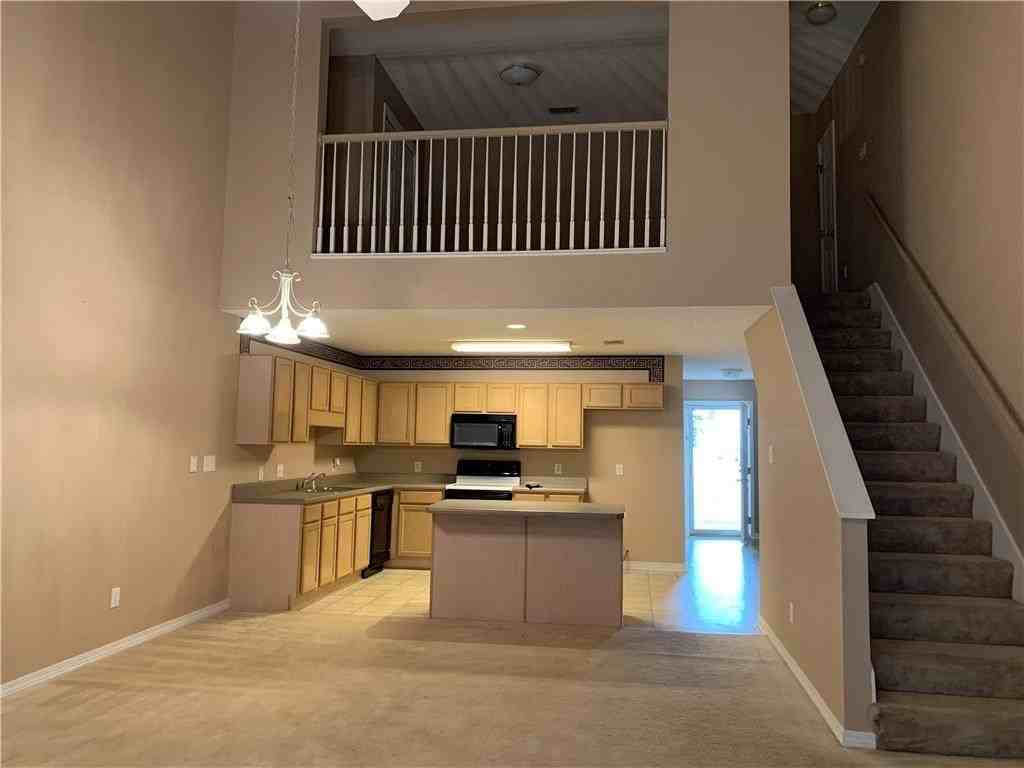 755 Willow Springs Dr - Photo 3 of 13