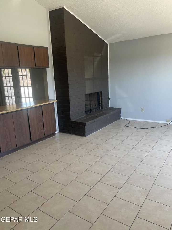 2849 Beachcomber Dr #B - Photo 3 of 16