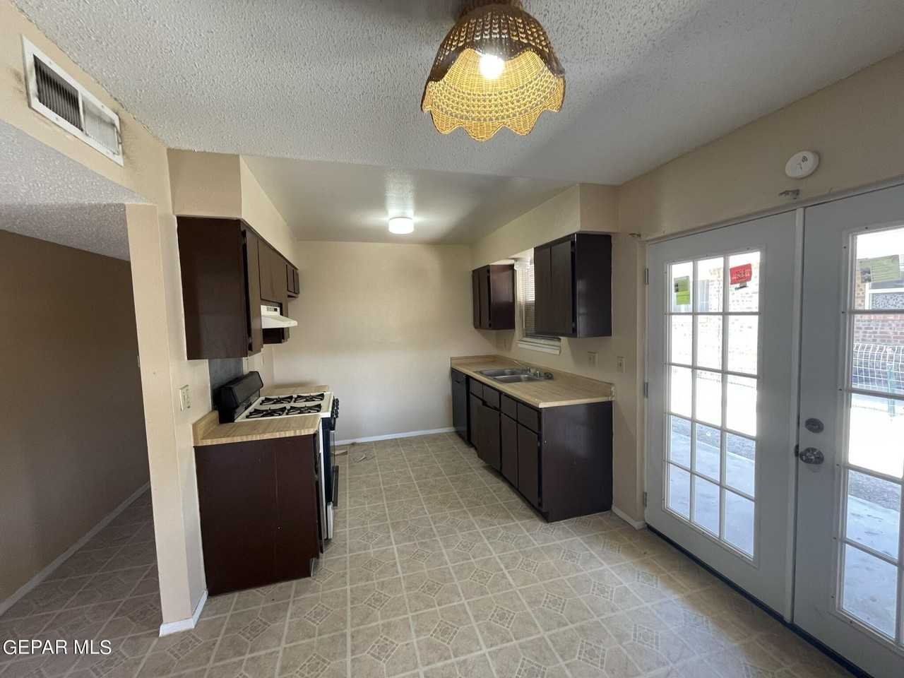 2849 Beachcomber Dr #B - Photo 7 of 16