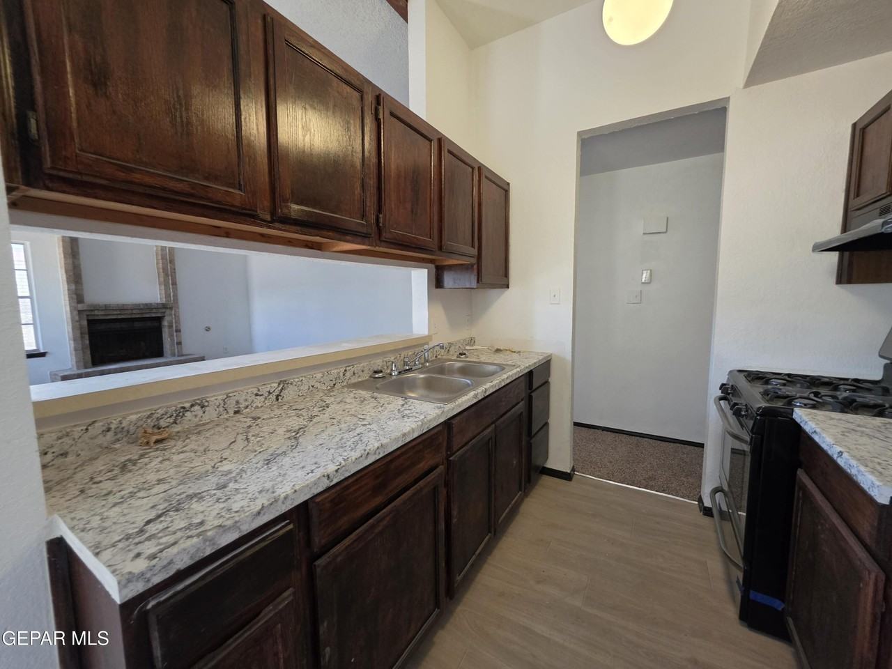6056 Belladonna Cir - Photo 4 of 11