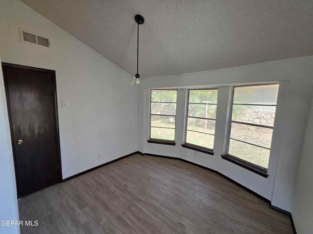 6056 Belladonna Cir - Photo 5 of 11