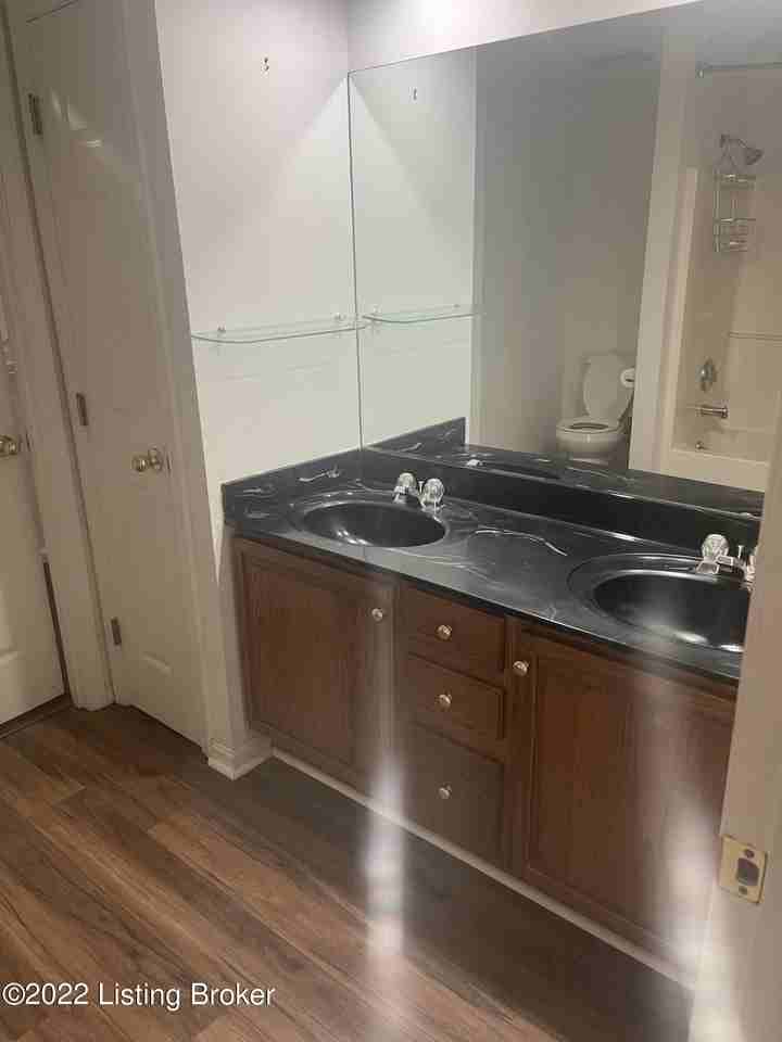 6300 Camden Ct - Photo 5 of 13