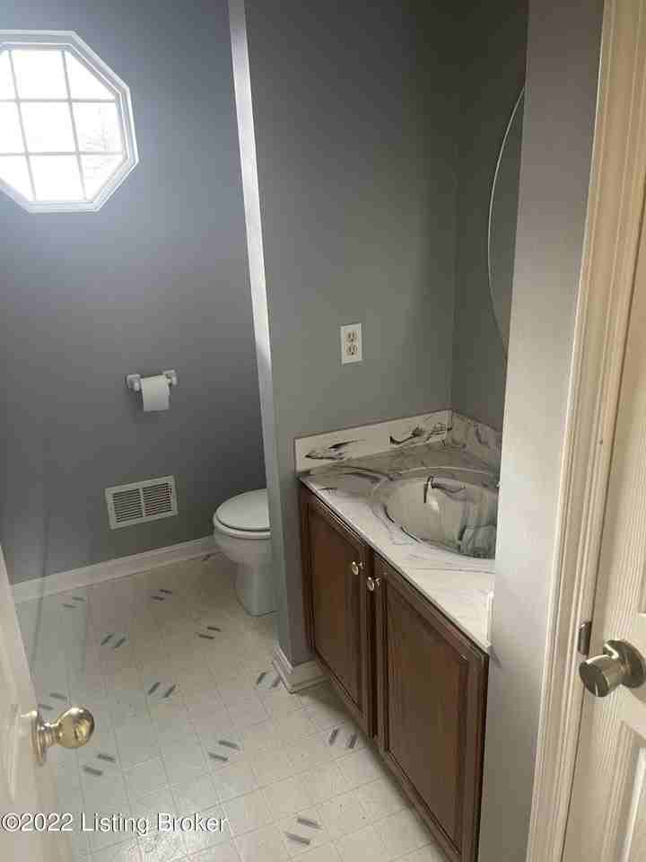 6300 Camden Ct - Photo 6 of 13