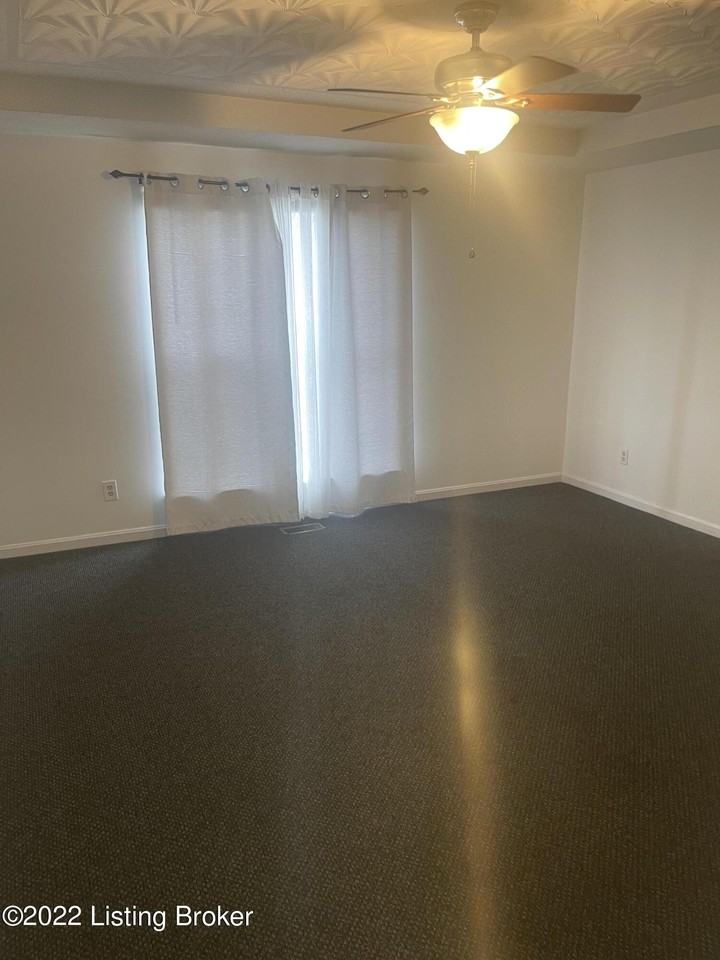 6300 Camden Ct - Photo 7 of 13