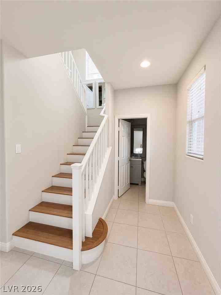 10593 Hamdem Ave - Photo 6 of 20