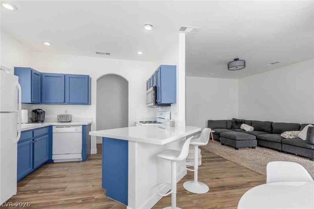 1500 Cardinal Peak Ln #203 - Photo 3 of 34