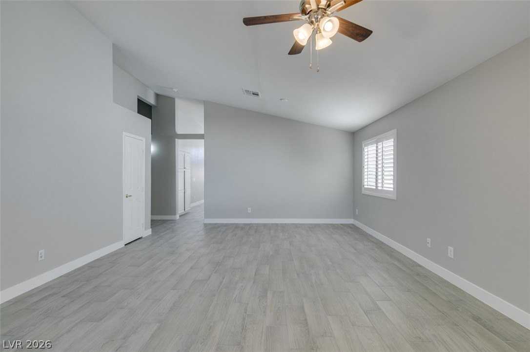 2744 Summerchase Ln - Photo 6 of 45