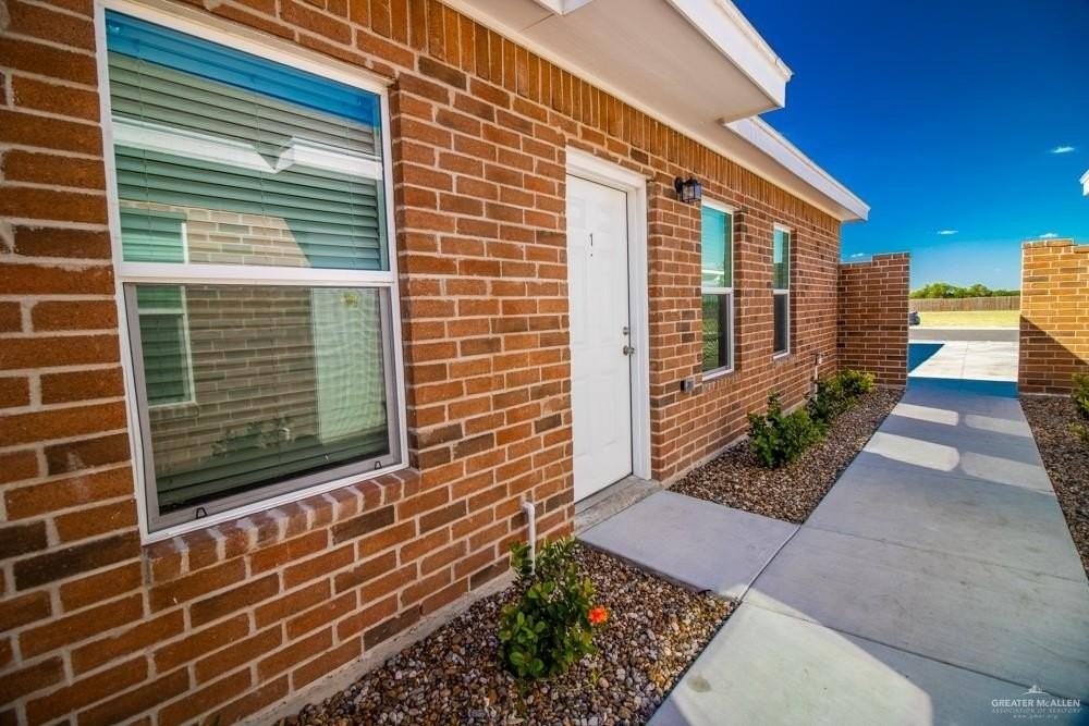 905 W Sunset Valley St #1 - Photo 3 of 14