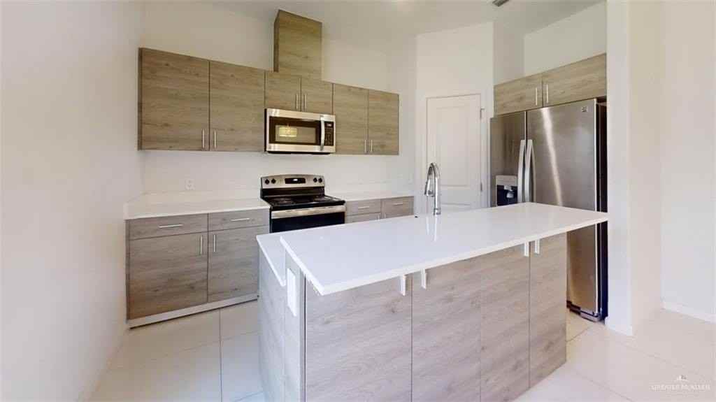 5608 Nightingale #4 - Photo 5 of 9