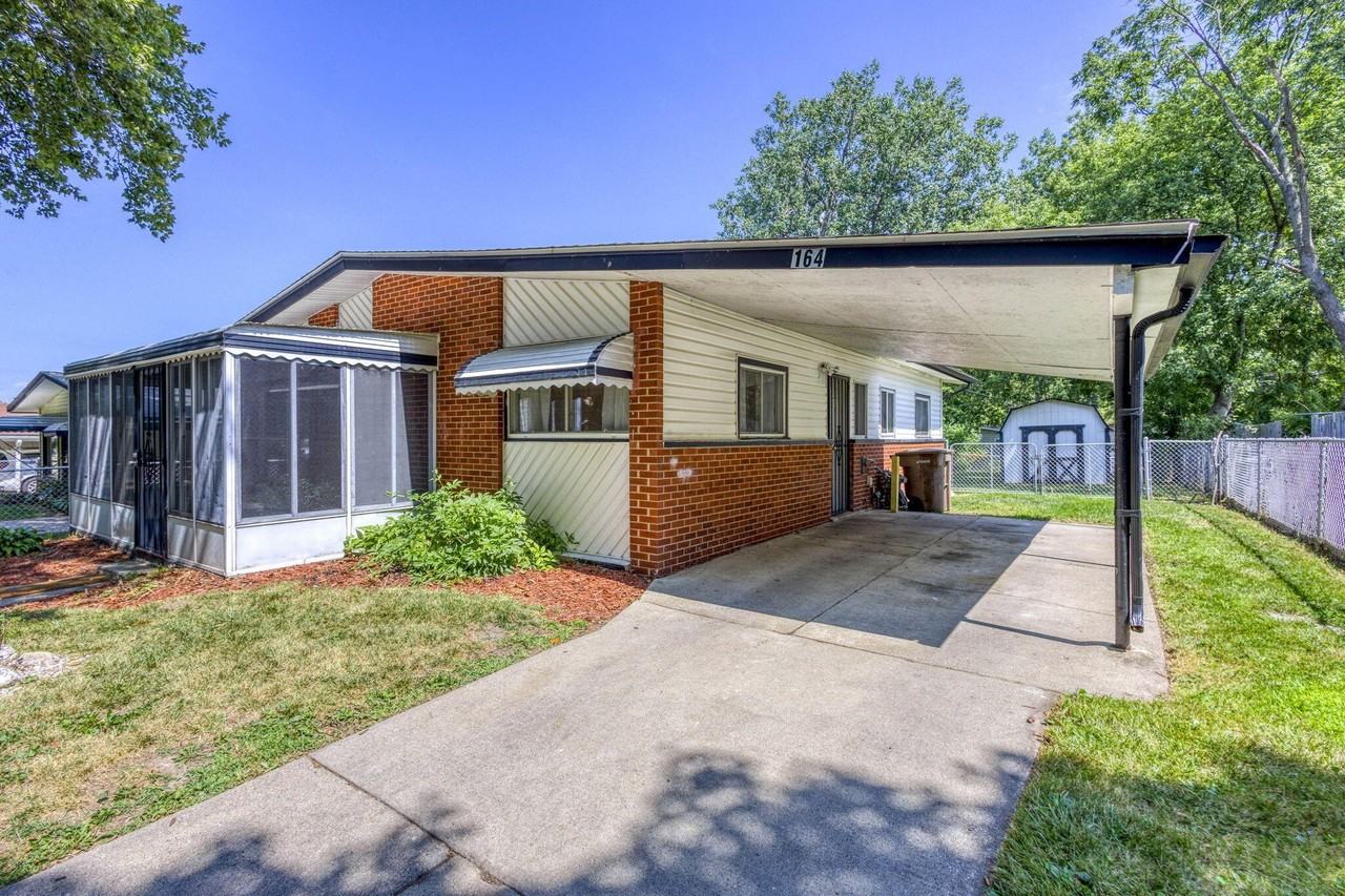 164 Westway St - Photo 2 of 25
