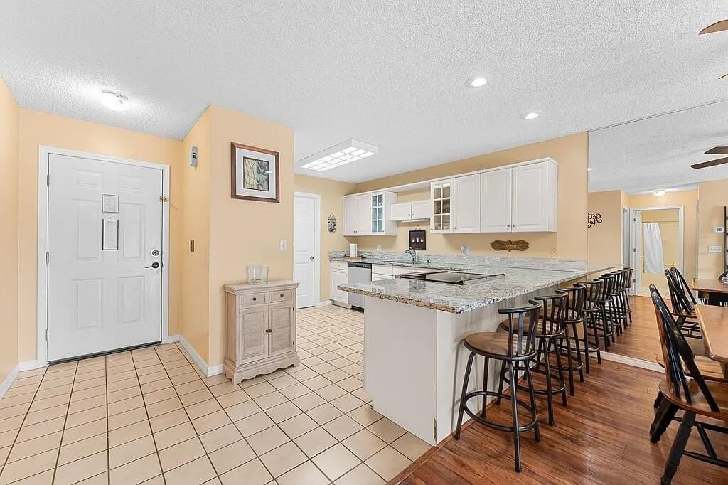 193 Avondale Dr #3 - Photo 6 of 29