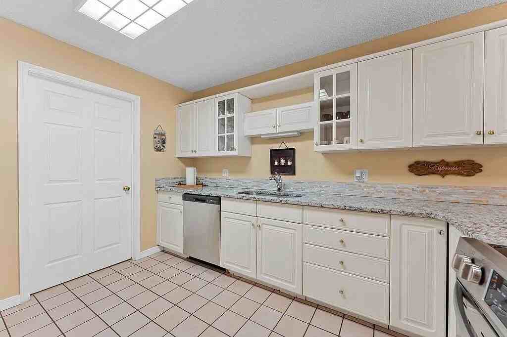 193 Avondale Dr #3 - Photo 7 of 29