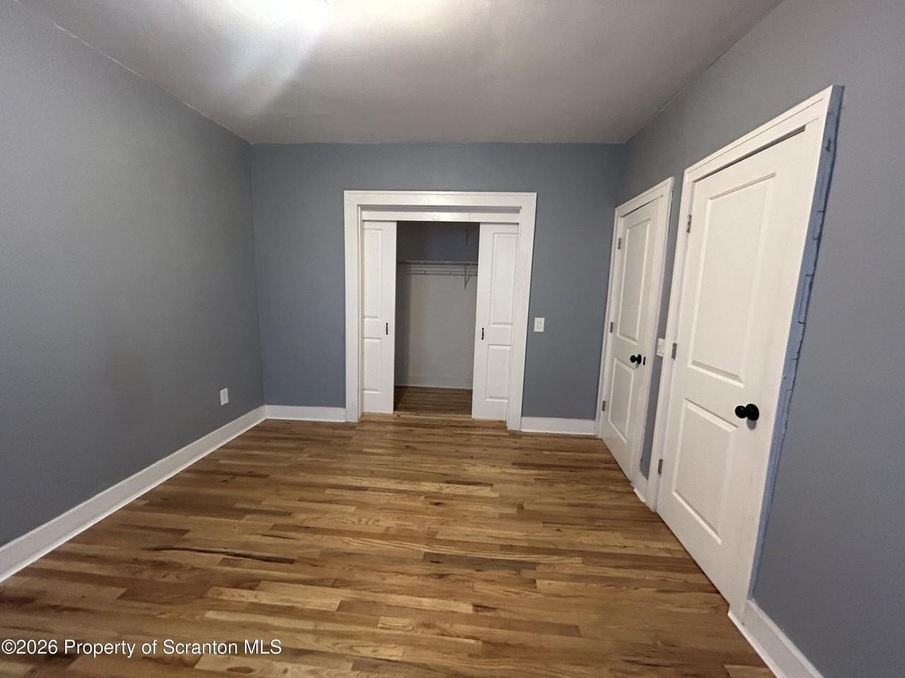 632 634 N Irving Avenue - Photo 5 of 12