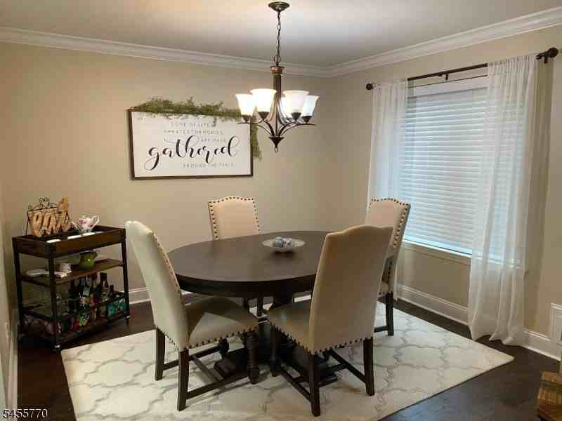 264 Riveredge Dr - Photo 7 of 16